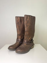 Load image into Gallery viewer, Brown Buckle Biker Rider Boots (5)
