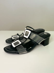 Black & White 60s Mod Styled Kitten Heels (6)