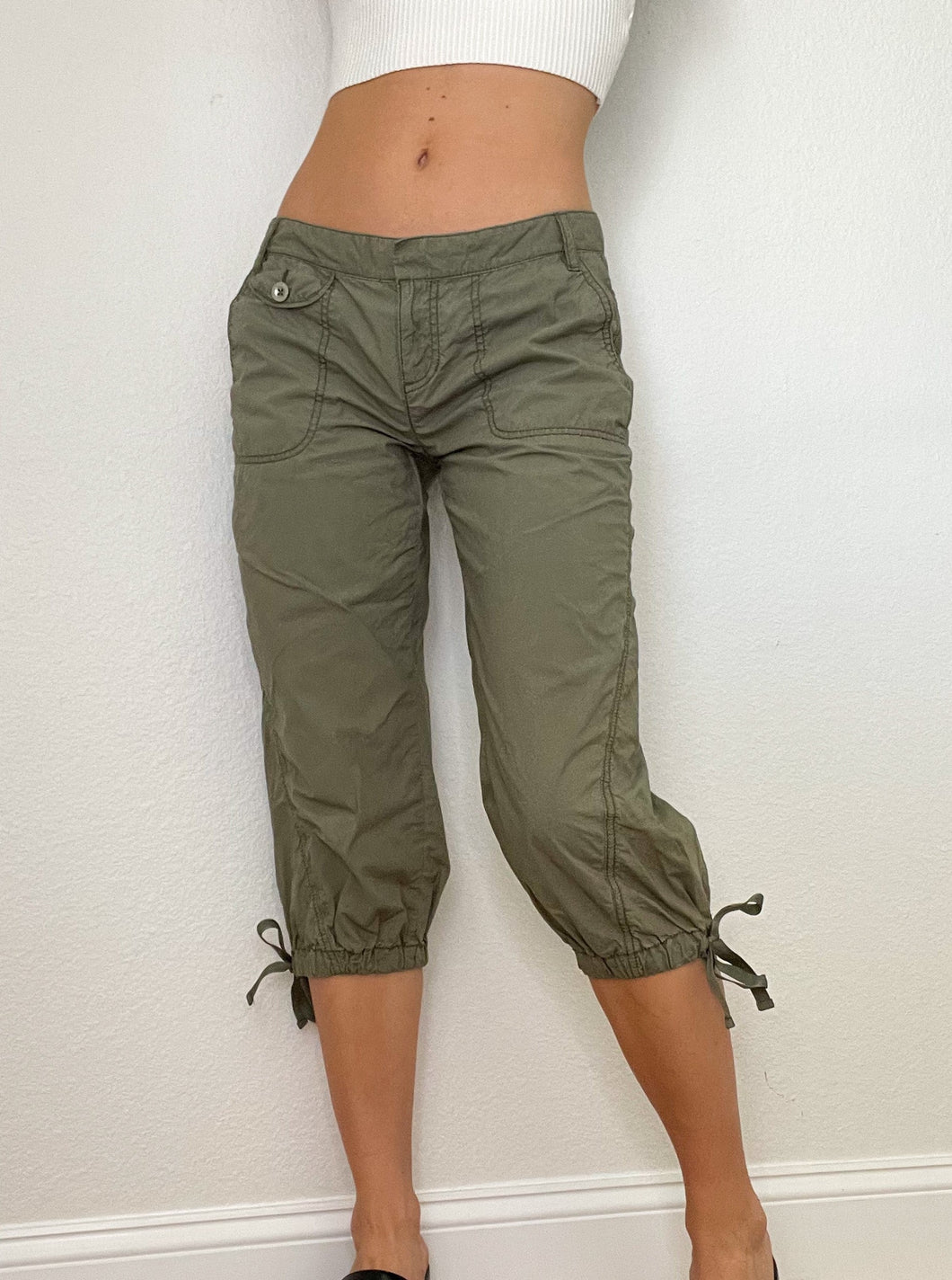 Green Early 2000s Cargo Capri Pants (S)